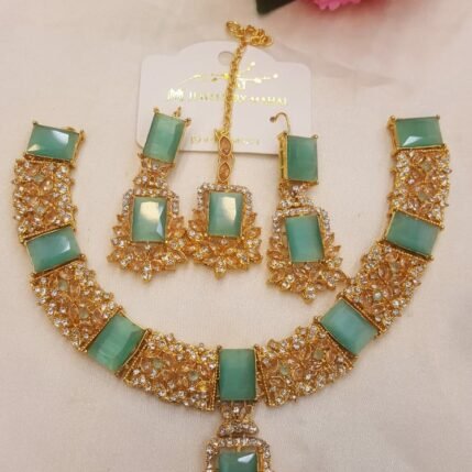 Elegant Green & Golden Set